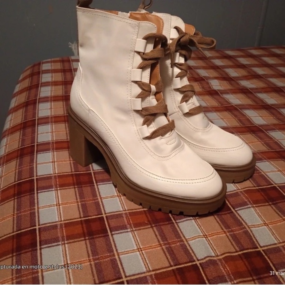 Cream Lace-Up Block Heel Ankle Boots with Tan Trim